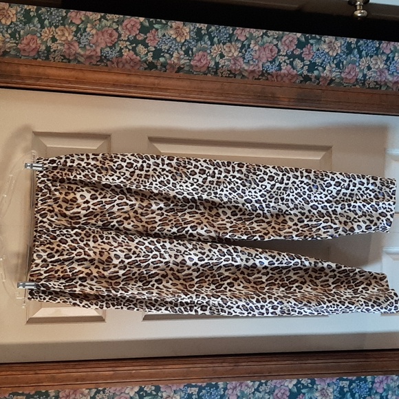 Pajama Set - Picture 8 of 8